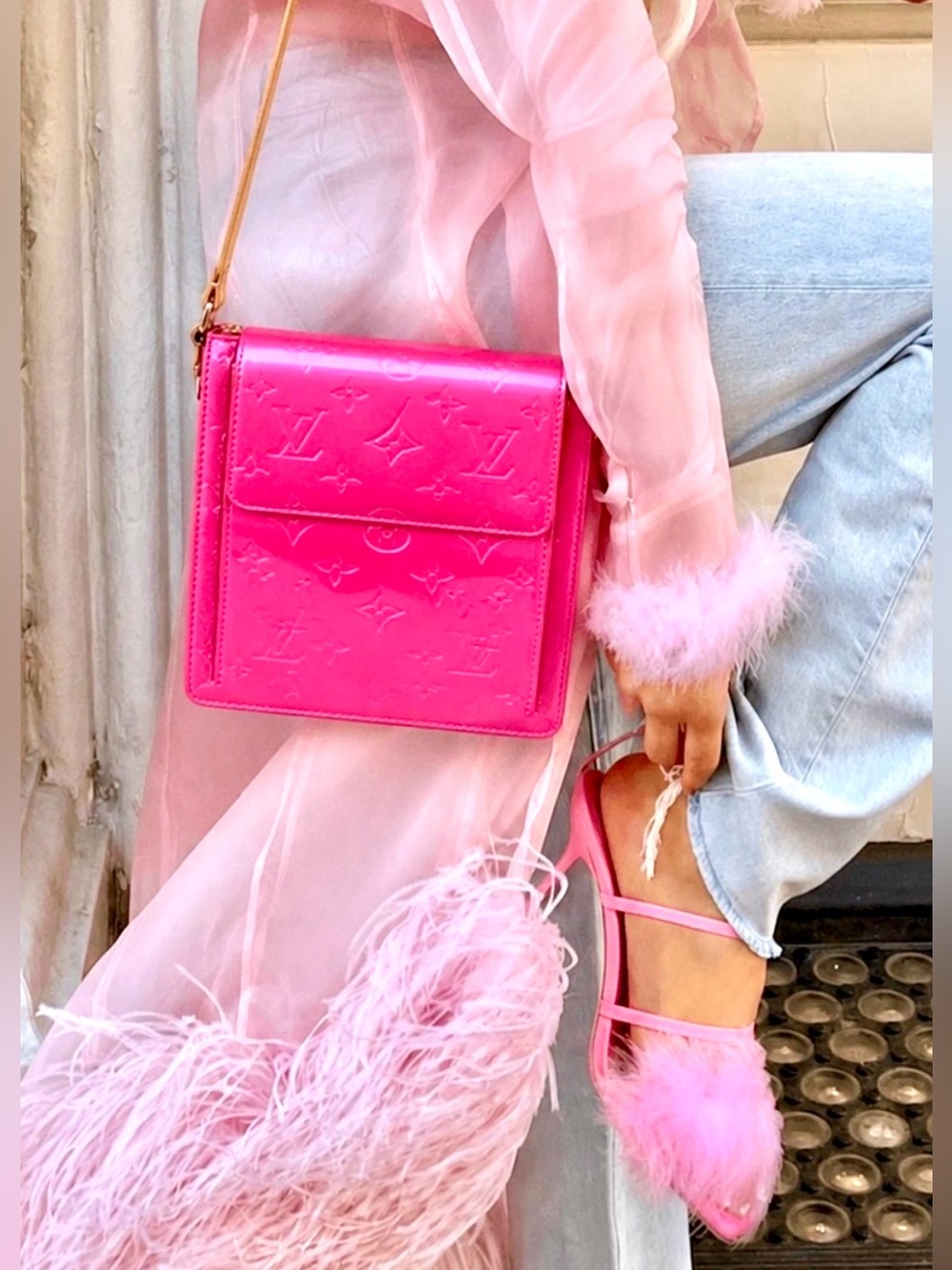 Louis Vuitton Motto Vernis LV Logo Strap Shoulder Bag Crossbody
